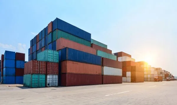Containers-Yard-GuangZhou KengMing