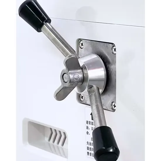 White haved Ice Machine (4)_11zon